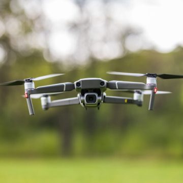 Czy mały dron może oferować zaawansowane funkcje filmowania? Sekrety technologii kompaktowych urządzeń latających